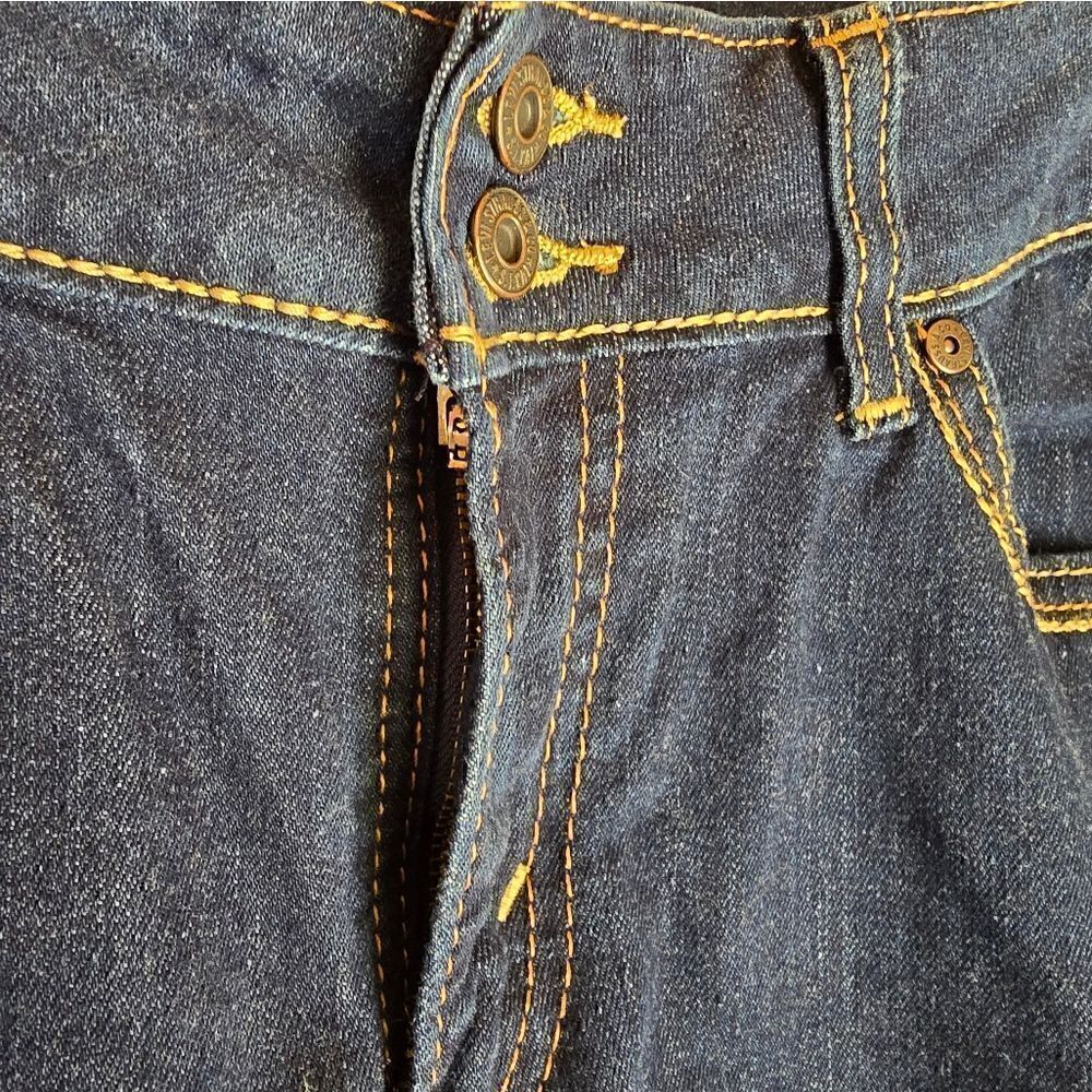 Signature by Levi Strauss Capris Size 14 Dark Blue Denim #JEA13 - Picture 14 of 15